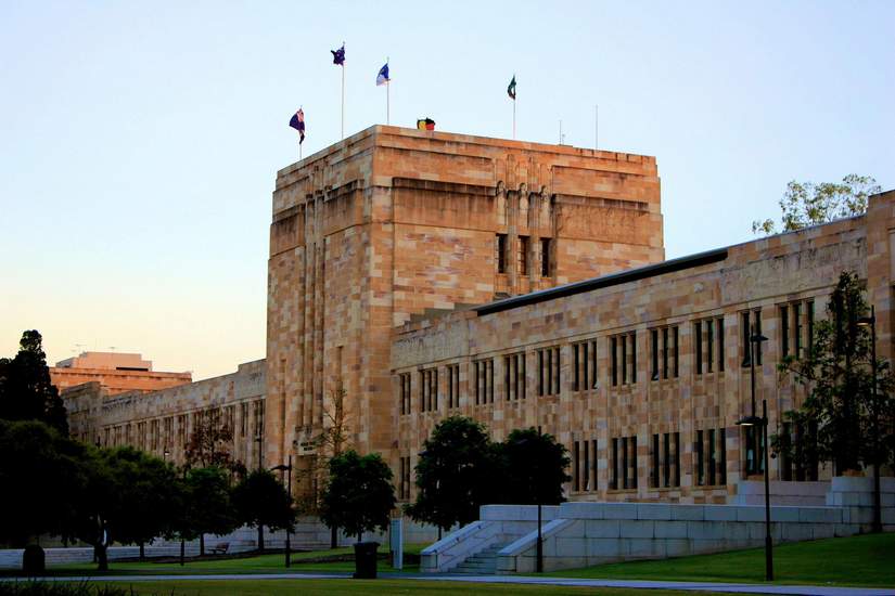 Стипендии для иностранных студентов от University of Queensland в 2018